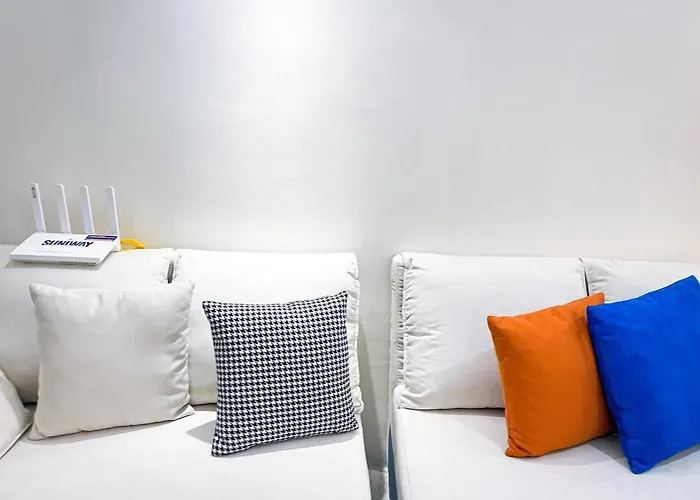 Luxury 4br Penthouse Across Of Dreams Apartment *