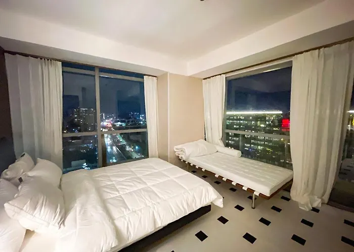 Luxury 4br Penthouse Across Of Dreams Apartment *