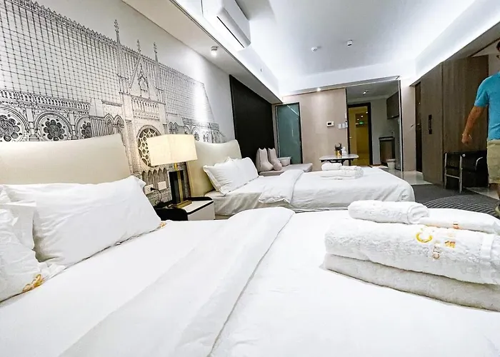 Apartment Luxury 4br Penthouse Across Of Dreams Manila