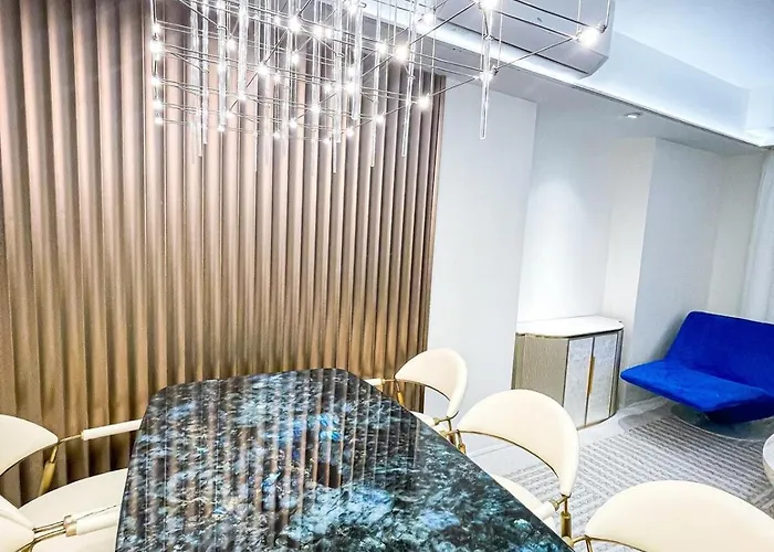 Luxury 4br Penthouse Across Of Dreams * Manila